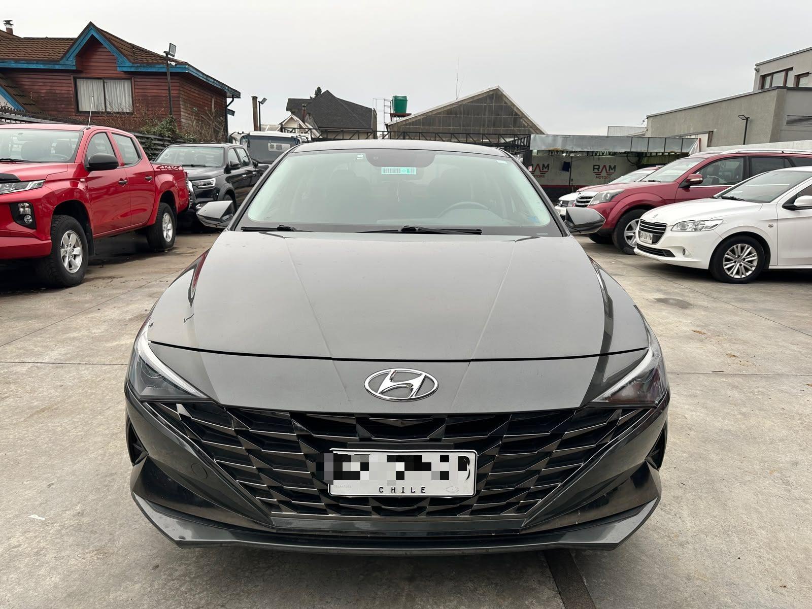 Hyundai ELANTRA 2022 - Imagen 12 de 19