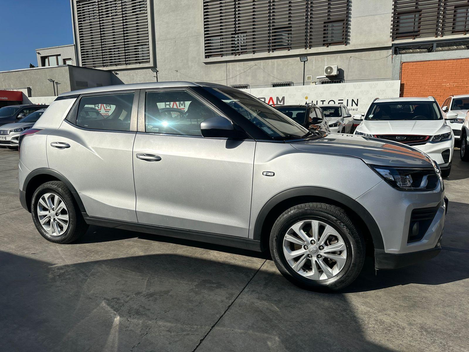 SsangYong Tivoli 2021 - Foto 3 de 19
