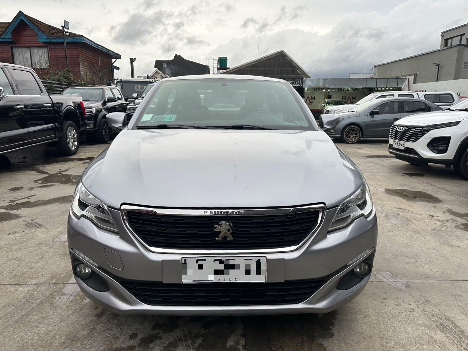 Peugeot 301 2019 - Foto 2 de 18
