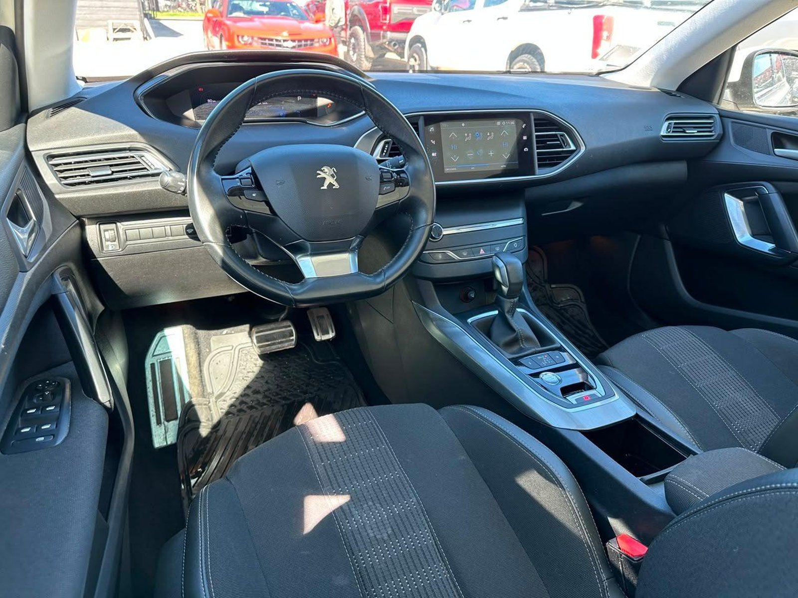 Peugeot 308 2021 - Imagen 17 de 19