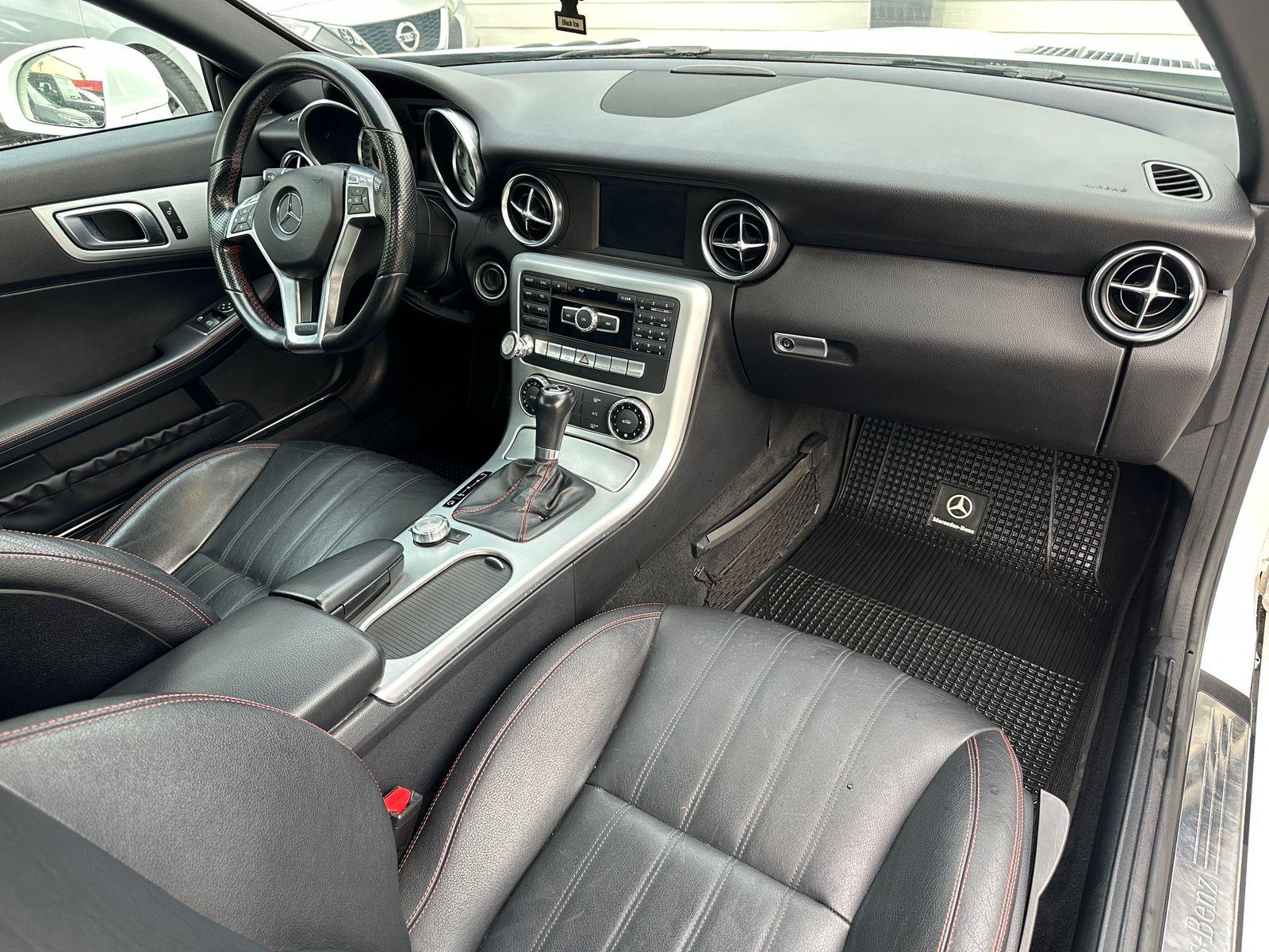 Mercedes-Benz SLK-Class 2016 - Imagen 8 de 19