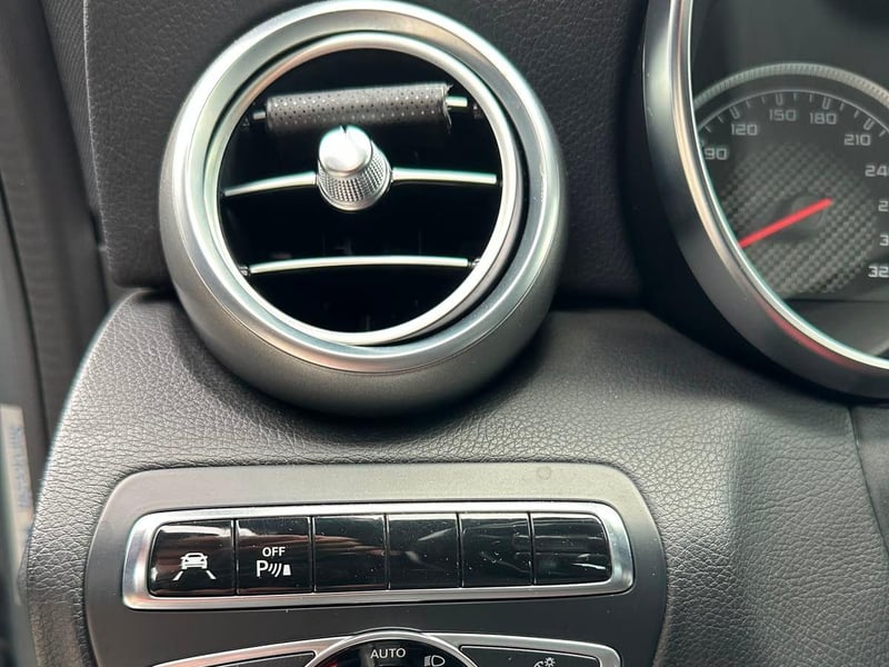 Mercedes-Benz C63 2017 - Imagen 11 de 20