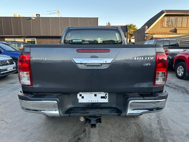 Toyota HILUX 2023 - Imagen 5 de 19