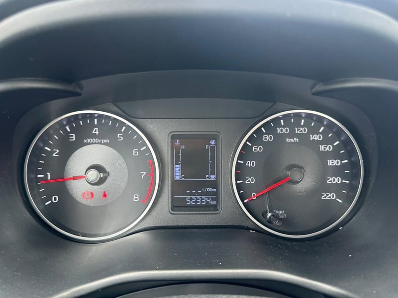 Kia SOLUTO 2024 - Imagen 13 de 19