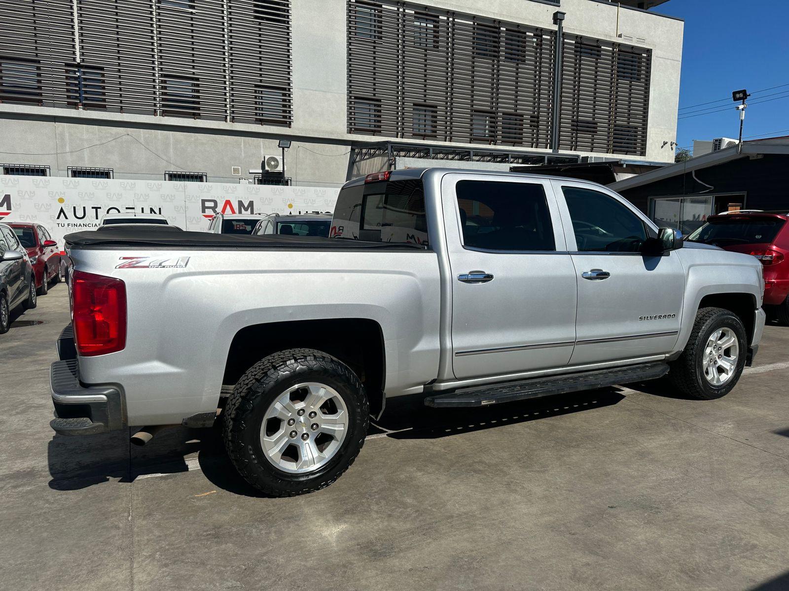 Chevrolet Silverado 2018 - Foto 4 de 19