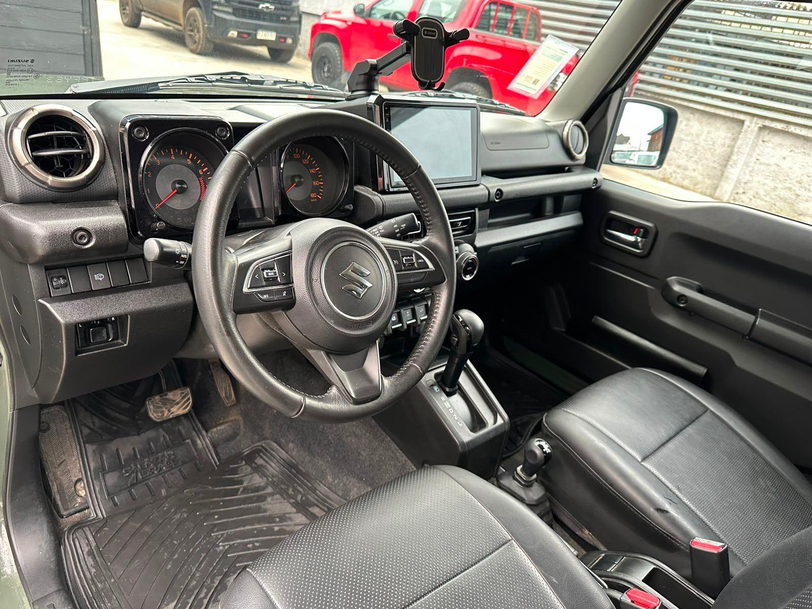 Suzuki JIMNY 2024 - Imagen 8 de 18