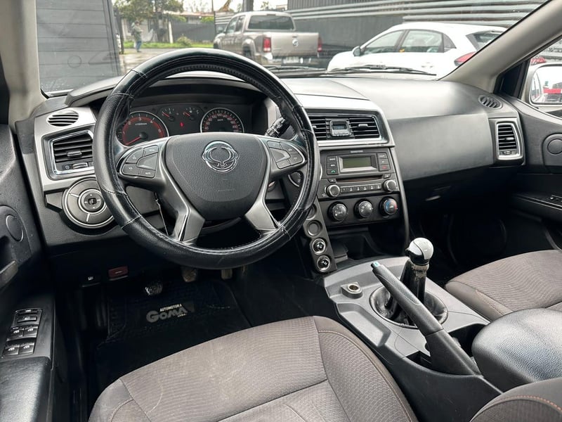 SsangYong ACTYON SPORT 2018 - Imagen 17 de 18
