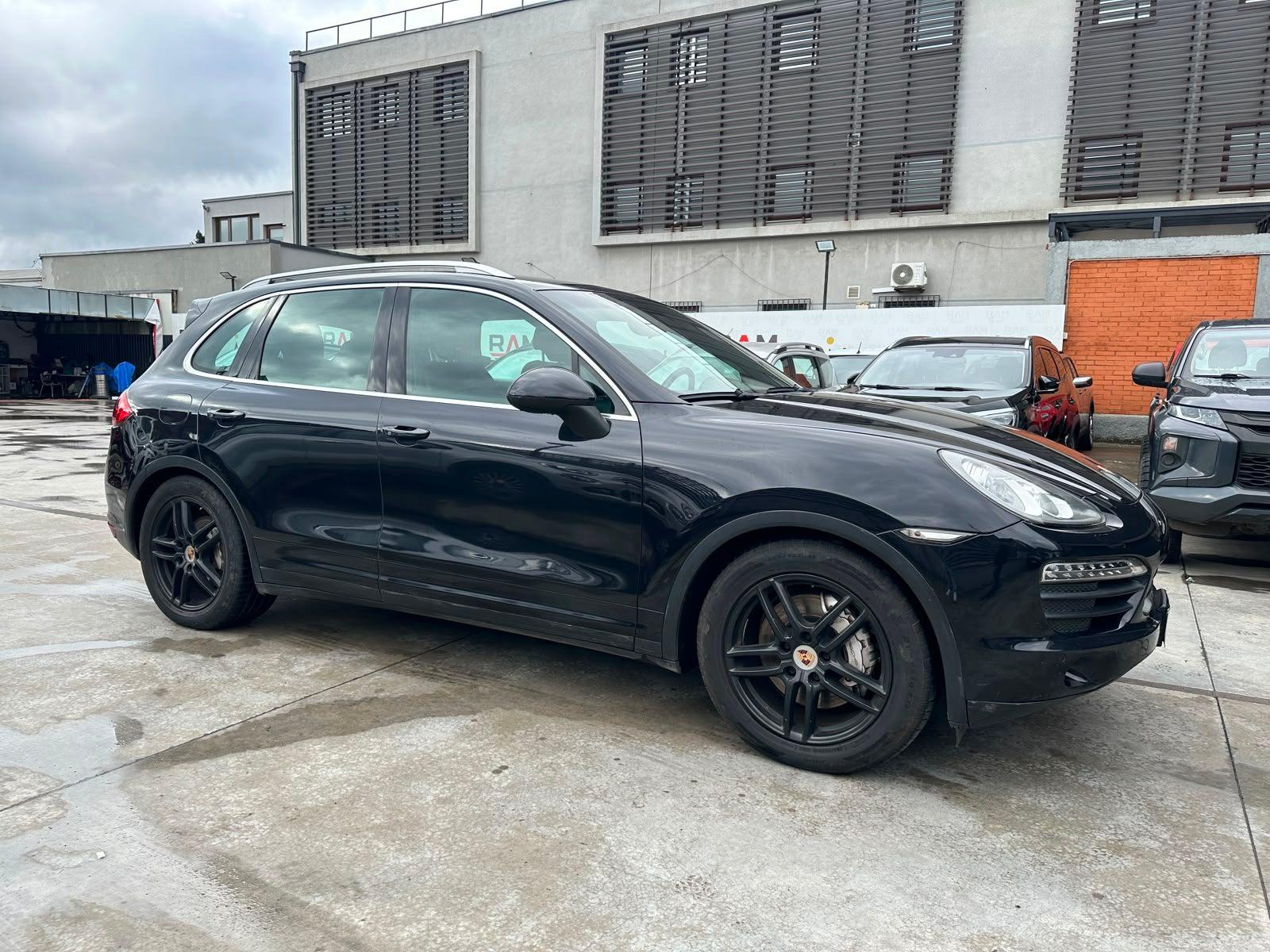Porsche CAYENNE 2014 - Foto 3 de 19