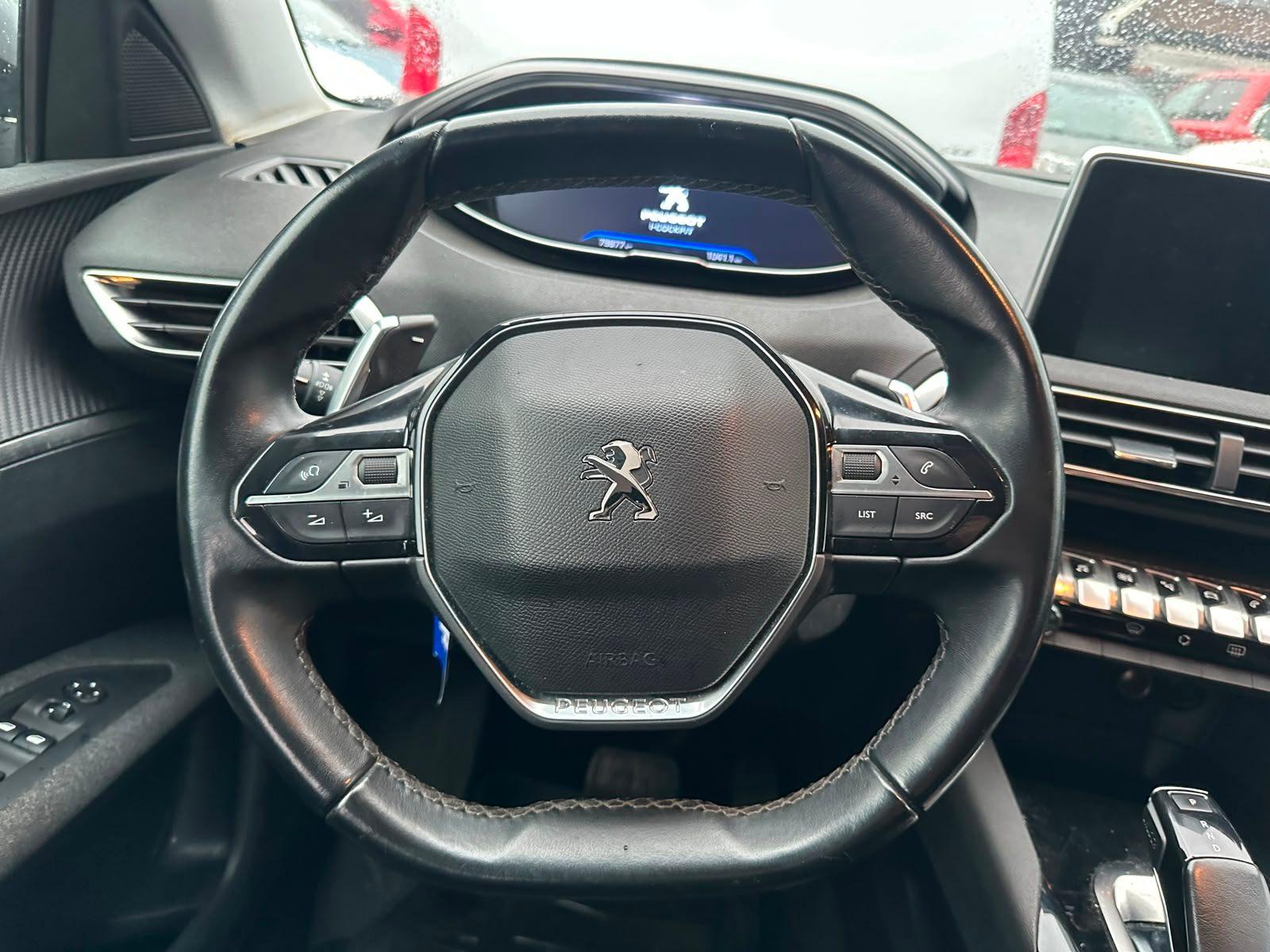 Peugeot 3008 2020 - Imagen 12 de 19