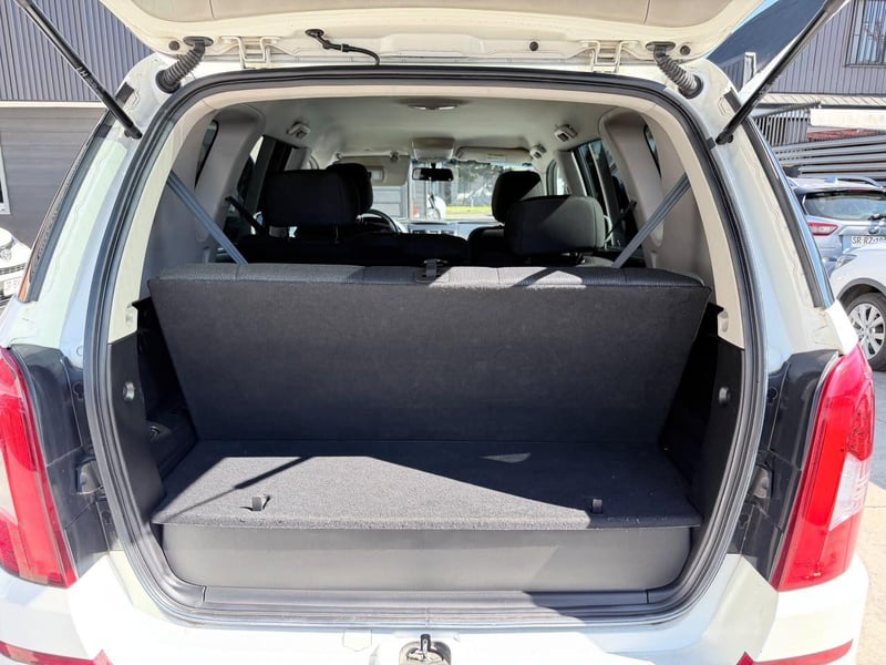 SsangYong REXTON 2017 - Imagen 18 de 19