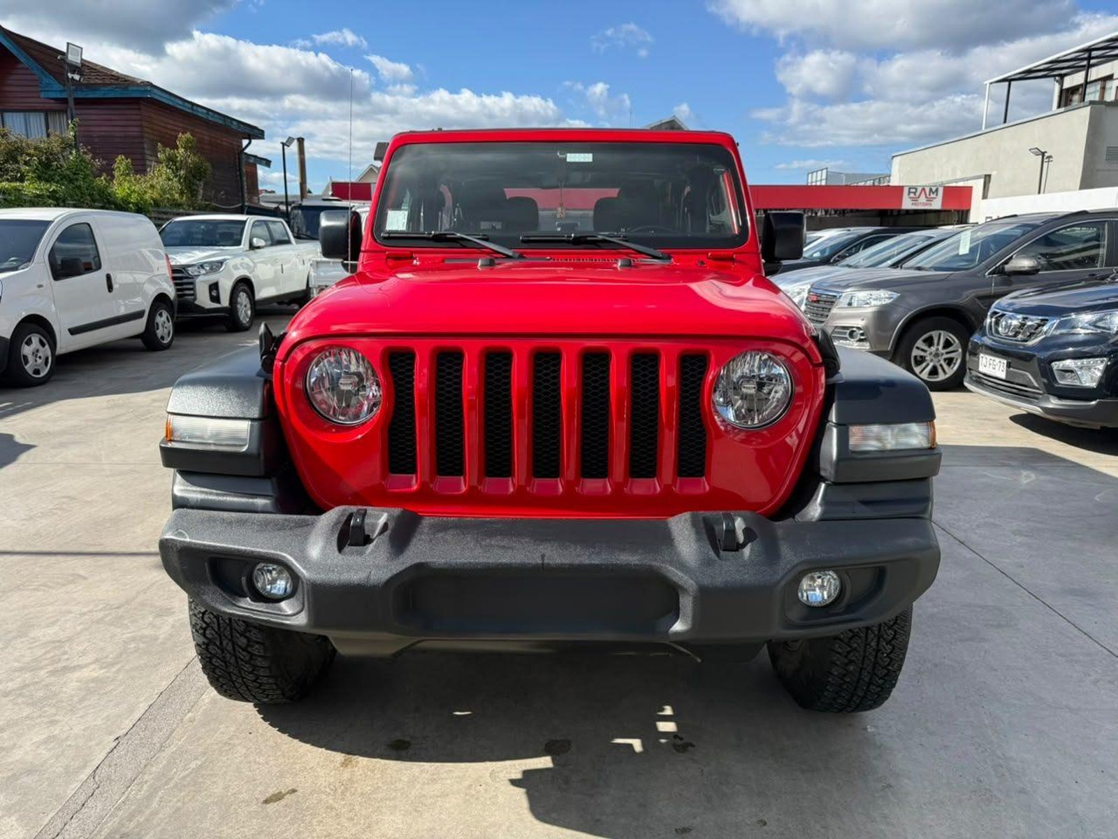 Jeep WRANGLER 2020 - Foto 2 de 16