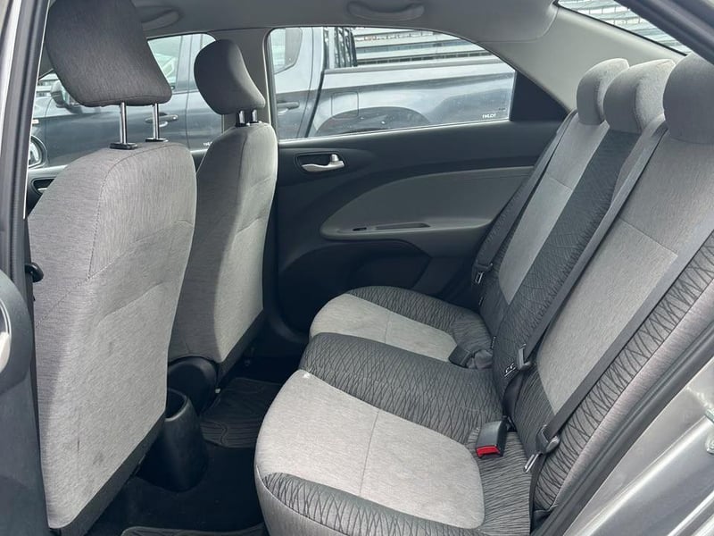Kia SOLUTO 2024 - Imagen 9 de 19