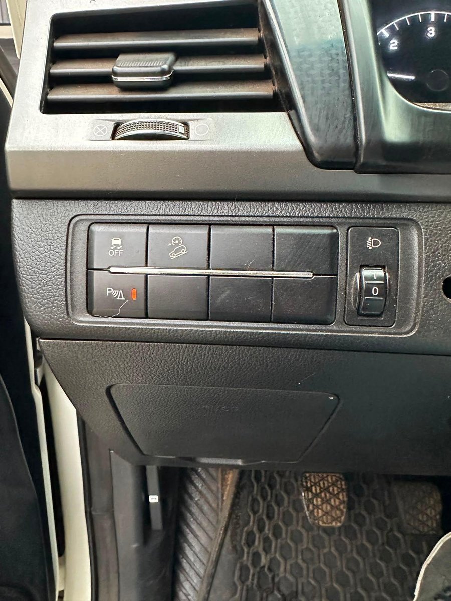 SsangYong MUSSO GRAND 2023 - Imagen 10 de 17