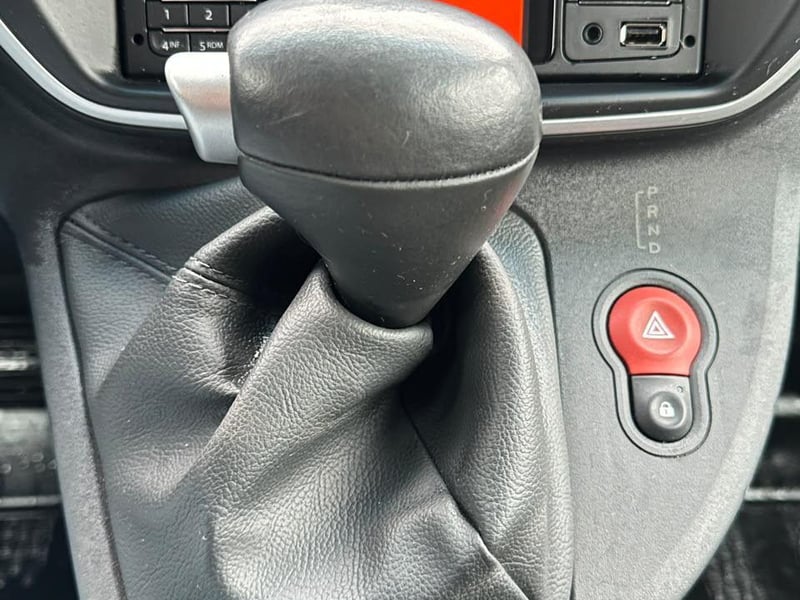 Renault KANGOO 2022 - Imagen 15 de 20