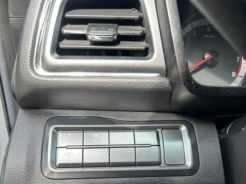 SsangYong TIVOLI 2024 - Imagen 11 de 19