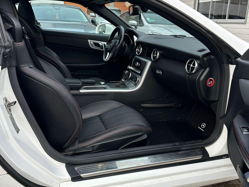 Mercedes-Benz SLK-Class 2016 - Imagen 9 de 19