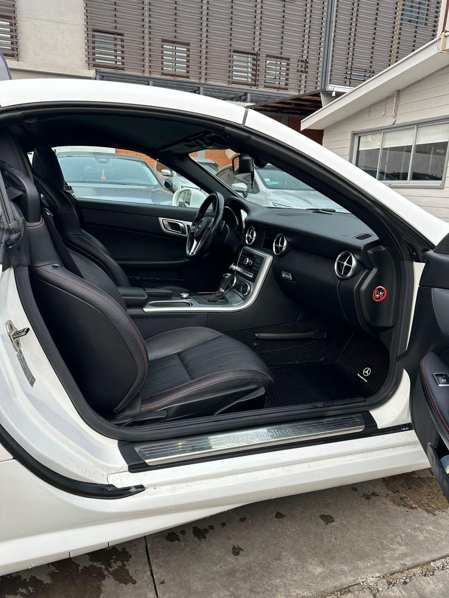 Mercedes-Benz SLK-Class 2016 - Imagen 9 de 19
