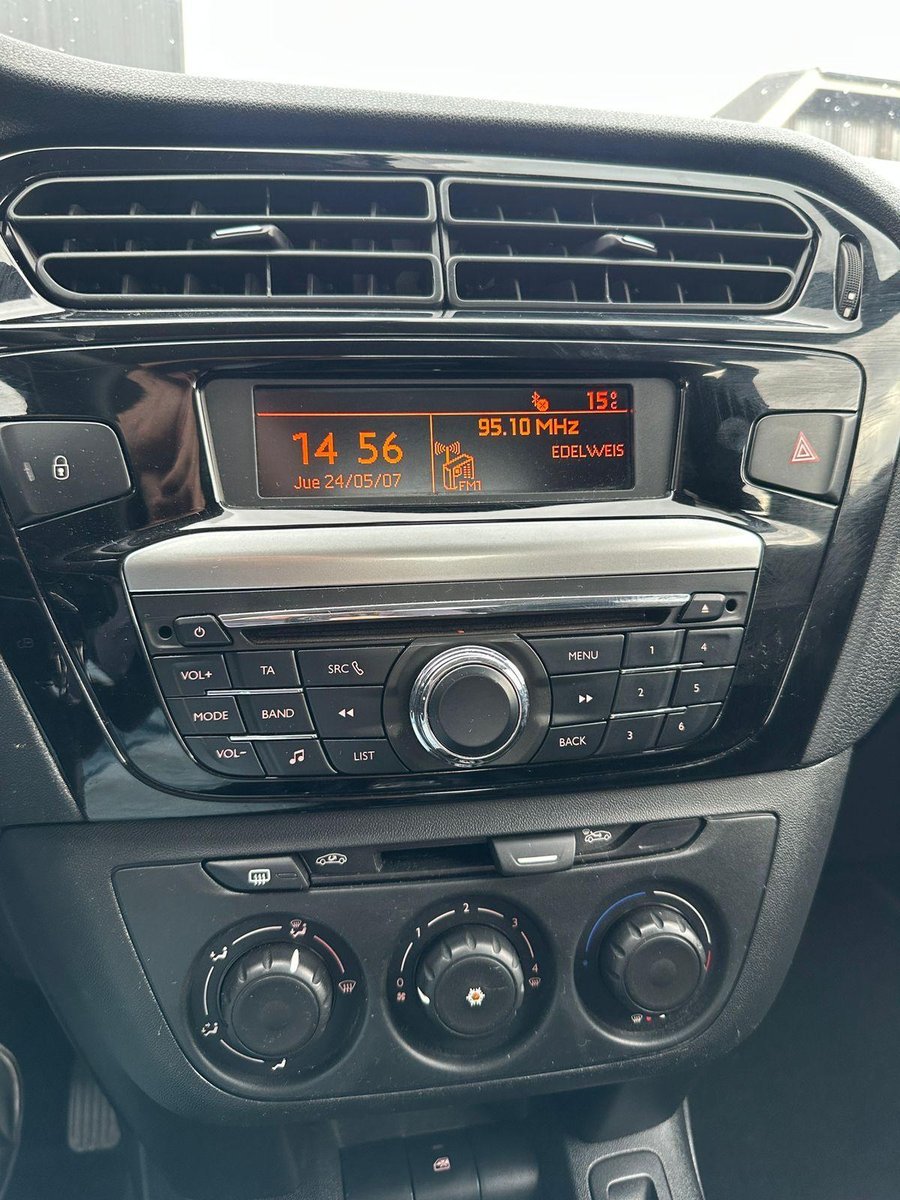 Peugeot 301 2017 - Imagen 15 de 19