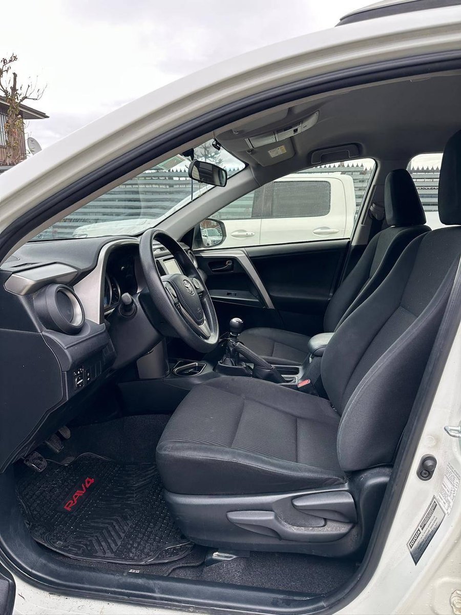 Toyota RAV4 2017 - Imagen 7 de 19