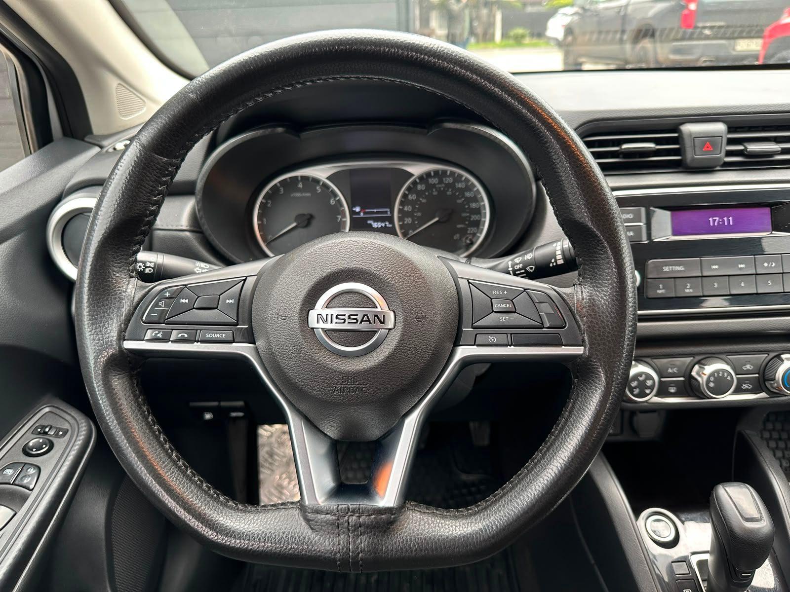 Nissan VERSA 2022 - Imagen 12 de 19