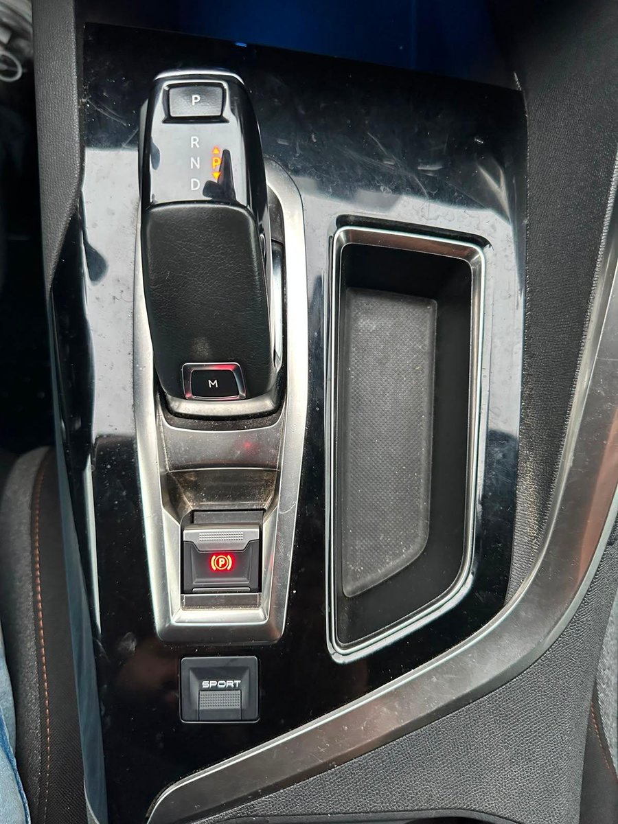 Peugeot 3008 2020 - Imagen 16 de 19