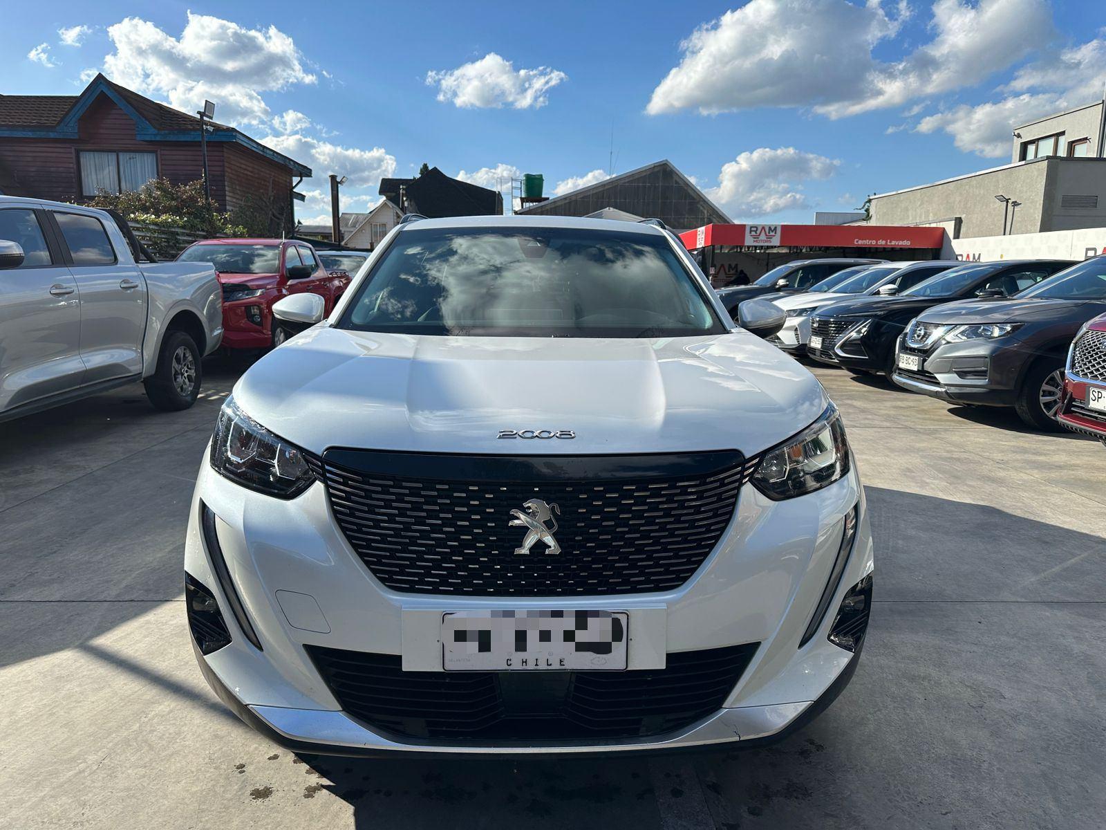 Peugeot 2008 2022 - Foto 2 de 19