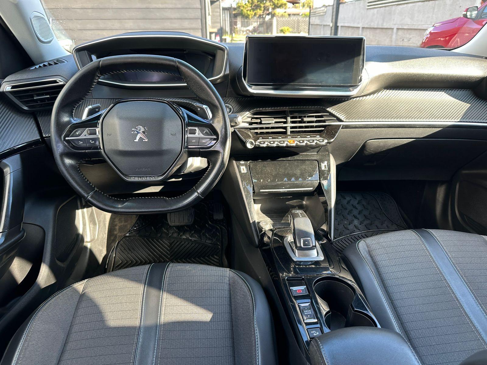 Peugeot 2008 2022 - Imagen 8 de 19