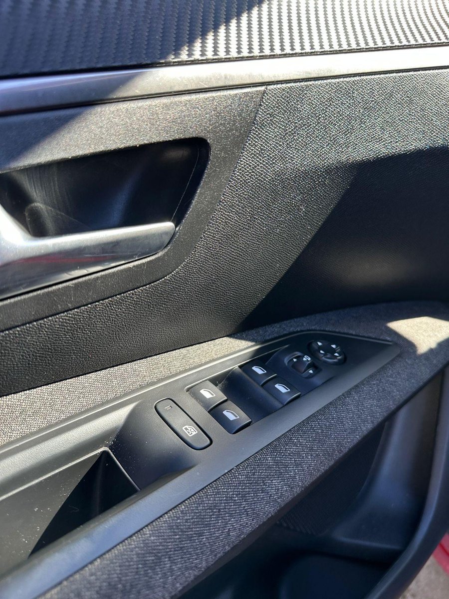 Peugeot 3008 2022 - Imagen 10 de 19