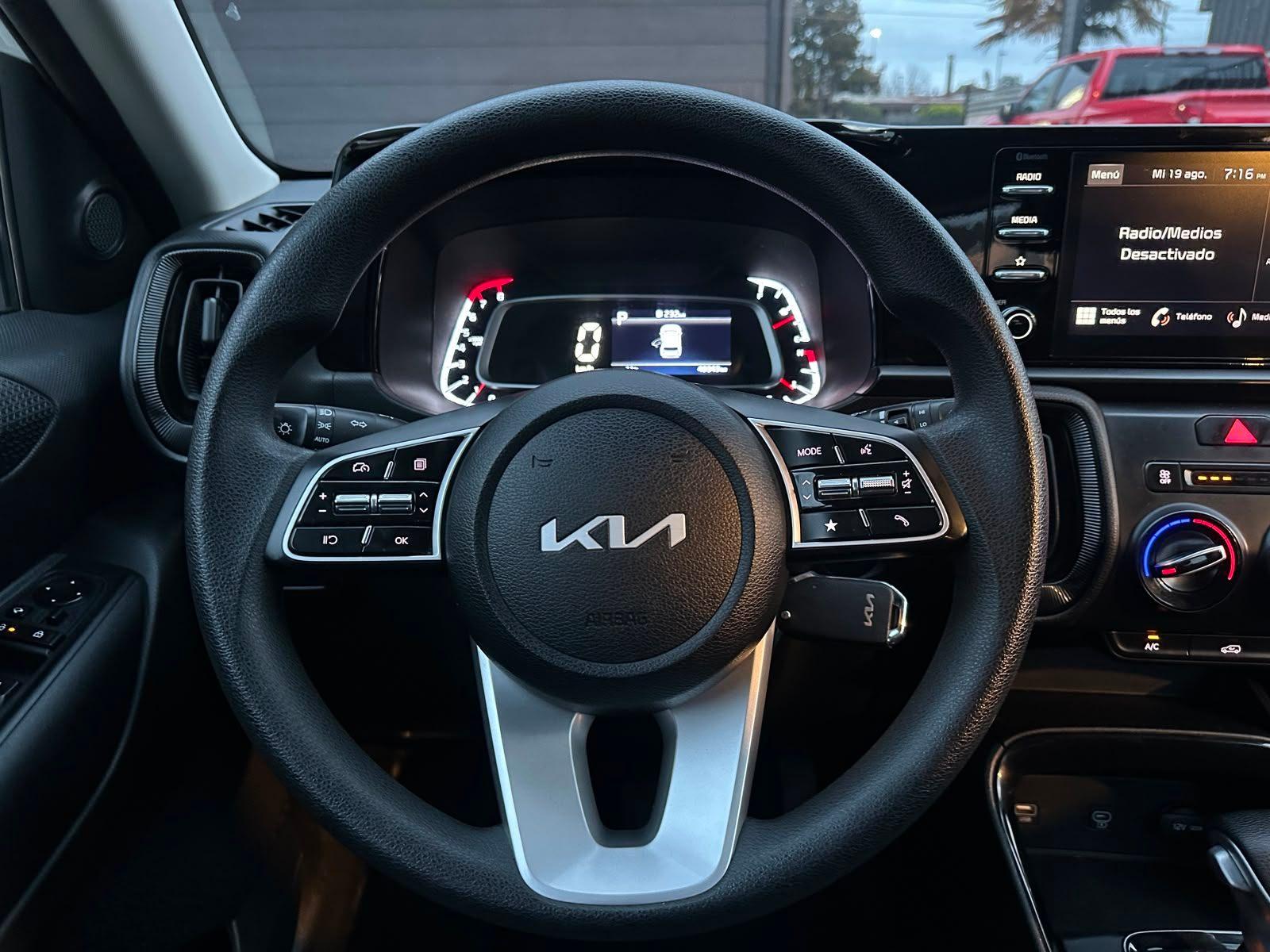Kia SONET 2025 - Imagen 12 de 19