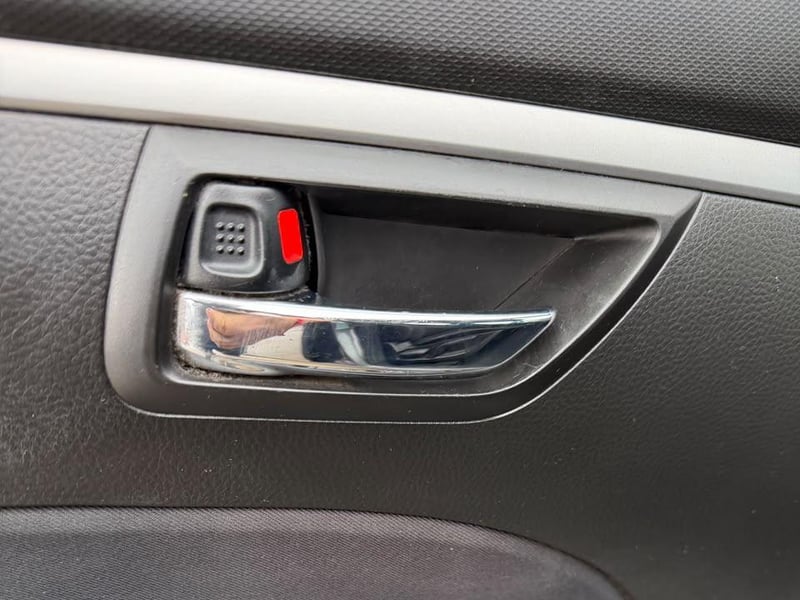 Suzuki SWIFT 2016 - Imagen 10 de 19