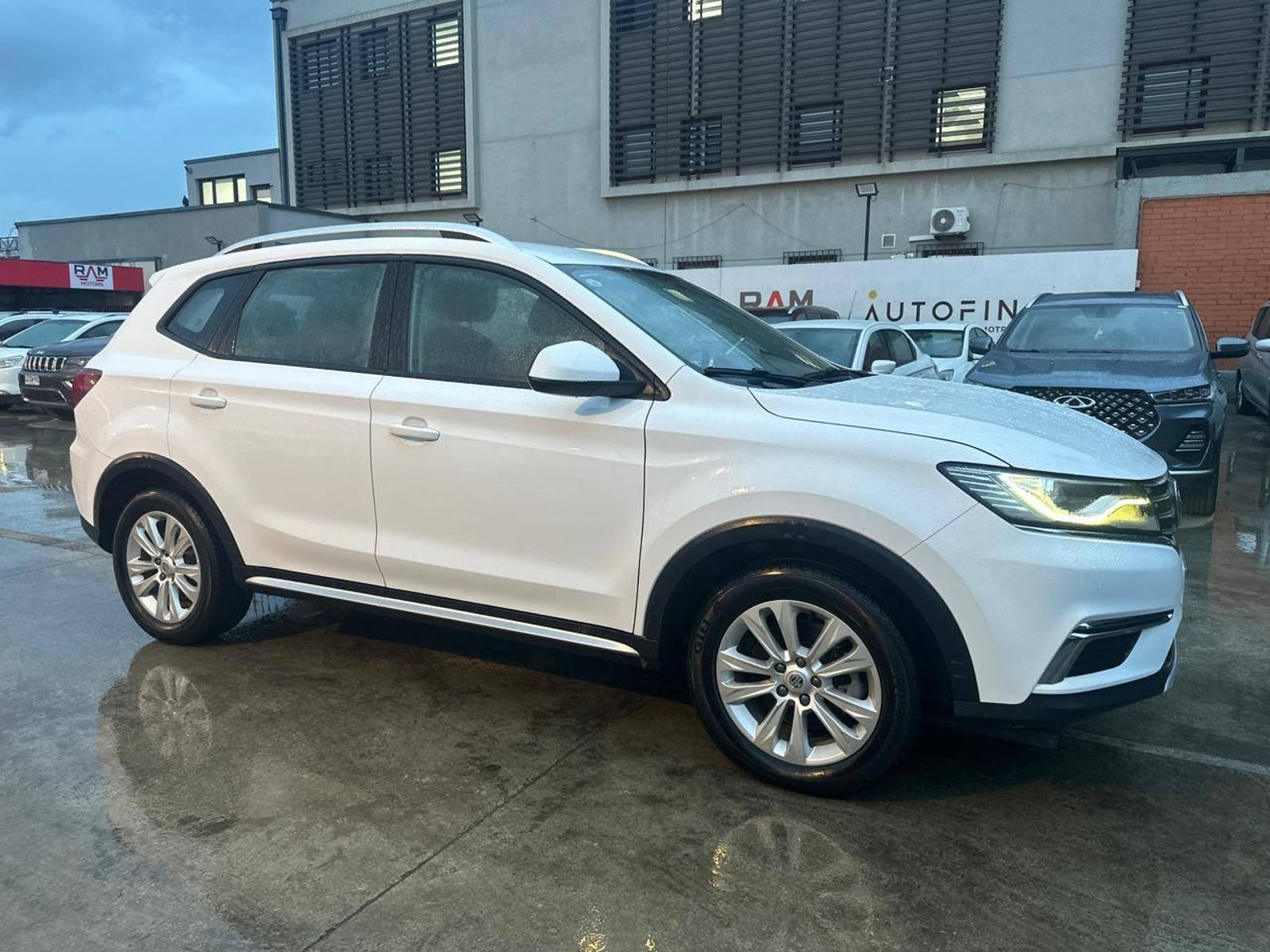 MG RX5 2022 - Imagen 3 de 18