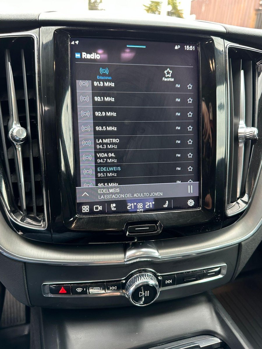 Volvo XC60 2022 - Imagen 16 de 20