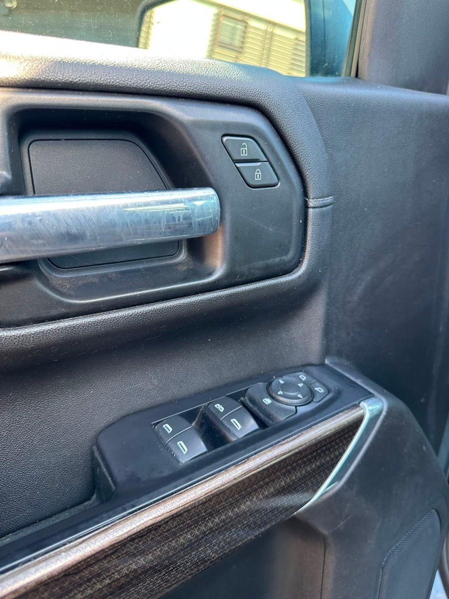 Chevrolet SILVERADO 2021 - Imagen 10 de 19