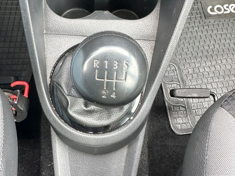 Volkswagen VOYAGE 2019 - Imagen 16 de 19