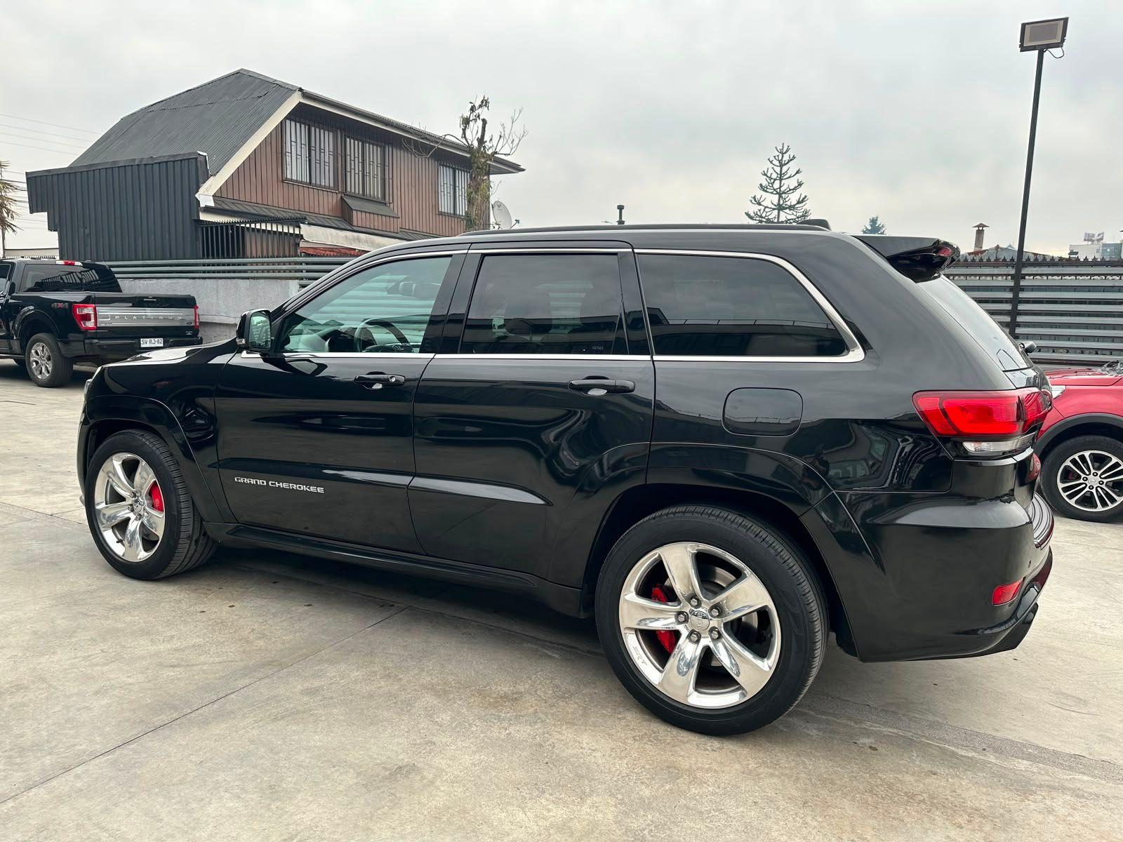 Jeep GRAND CHEROKEE 6.4 AUT 2014 - Imagen 6 de 19