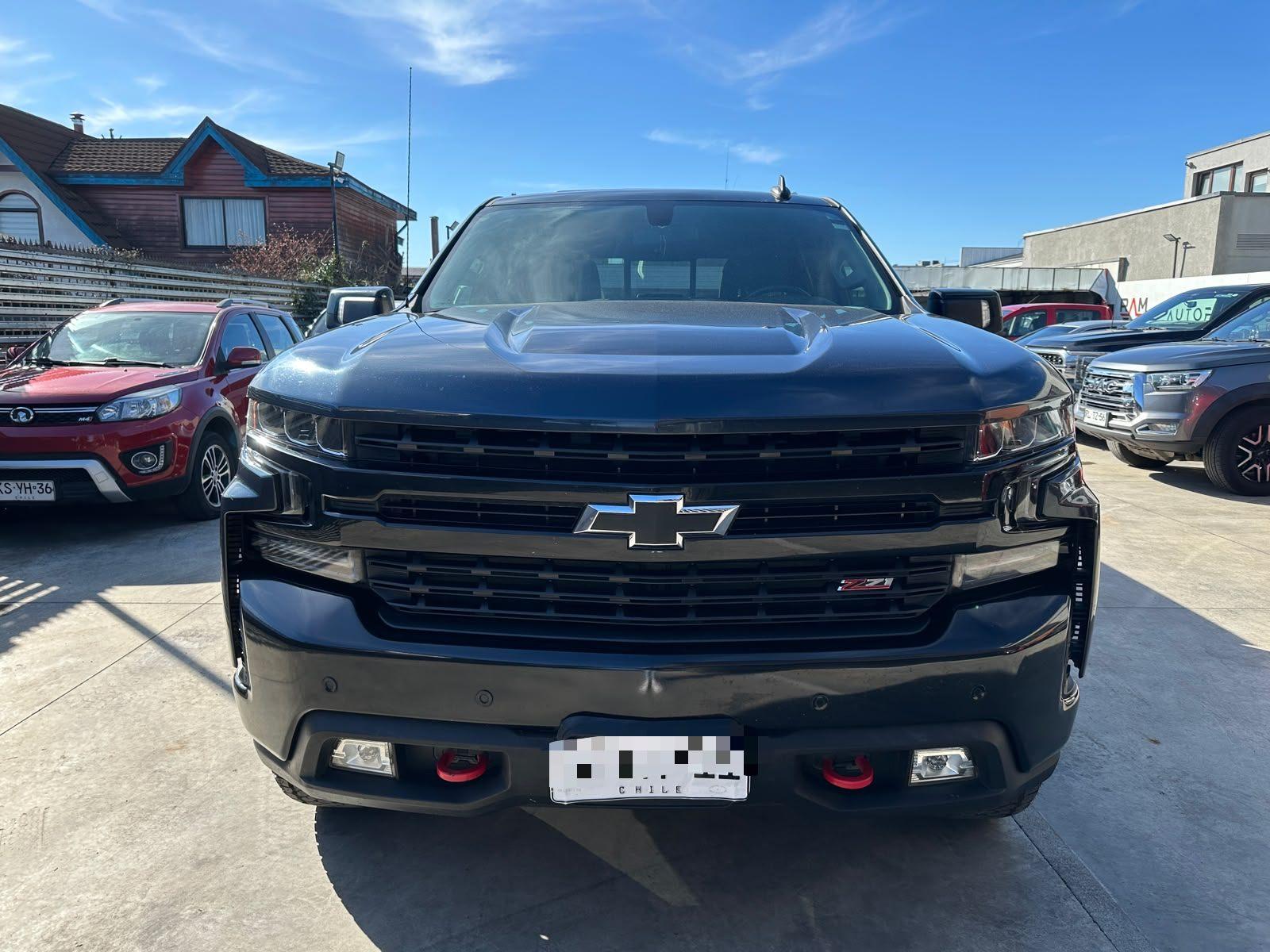 Chevrolet SILVERADO 2021 - Foto 2 de 19