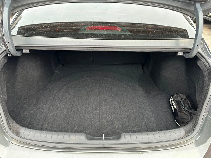 Hyundai ELANTRA 2022 - Imagen 17 de 19
