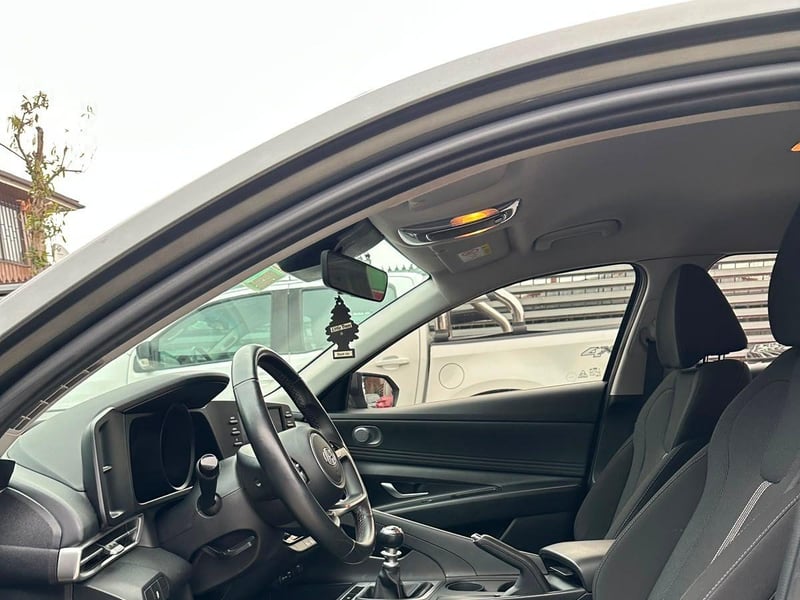 Hyundai ELANTRA 2022 - Imagen 9 de 19