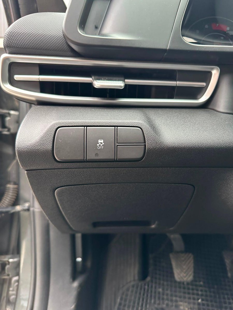 Hyundai ELANTRA 2022 - Imagen 6 de 19
