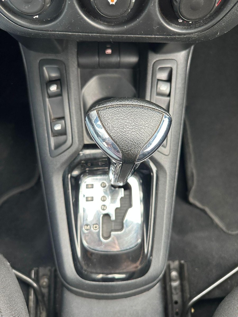Peugeot 301 2017 - Imagen 16 de 19