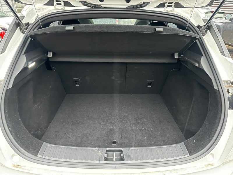 Lynk & Co 06 2025 - Imagen 18 de 19