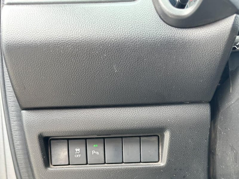 Suzuki DZIRE 2022 - Imagen 12 de 17