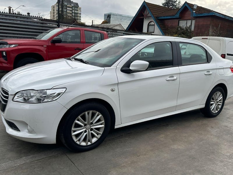 Peugeot 301 2017