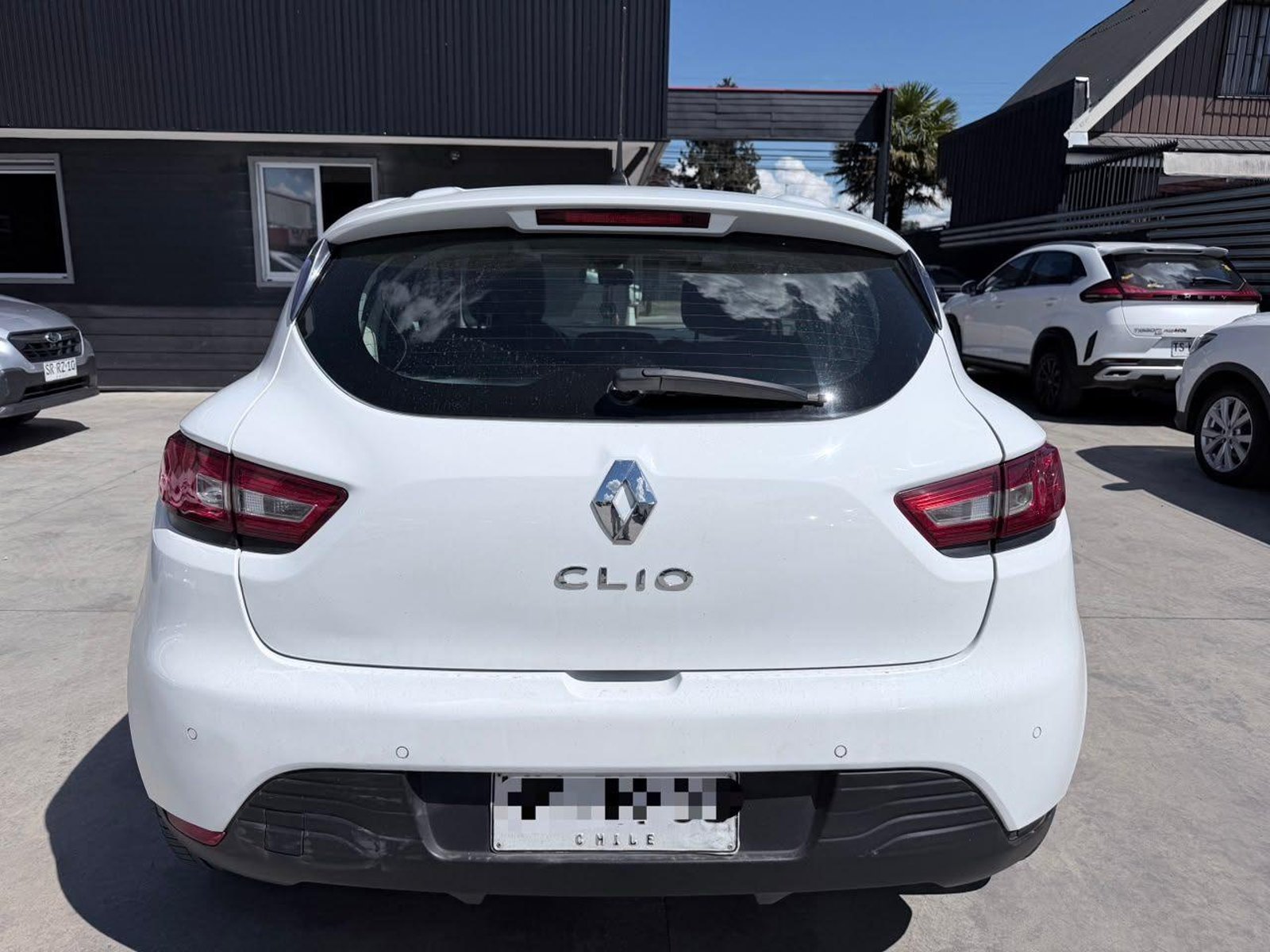 Renault CLIO 2016 - Foto 5 de 19
