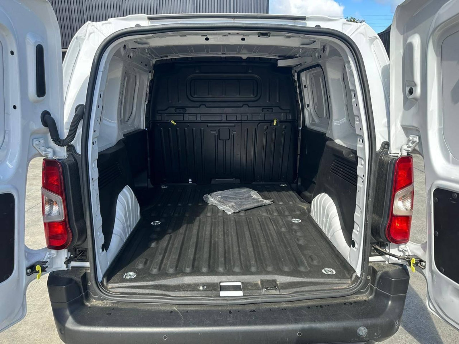 Citroën BERLINGO 2025 - Imagen 17 de 18