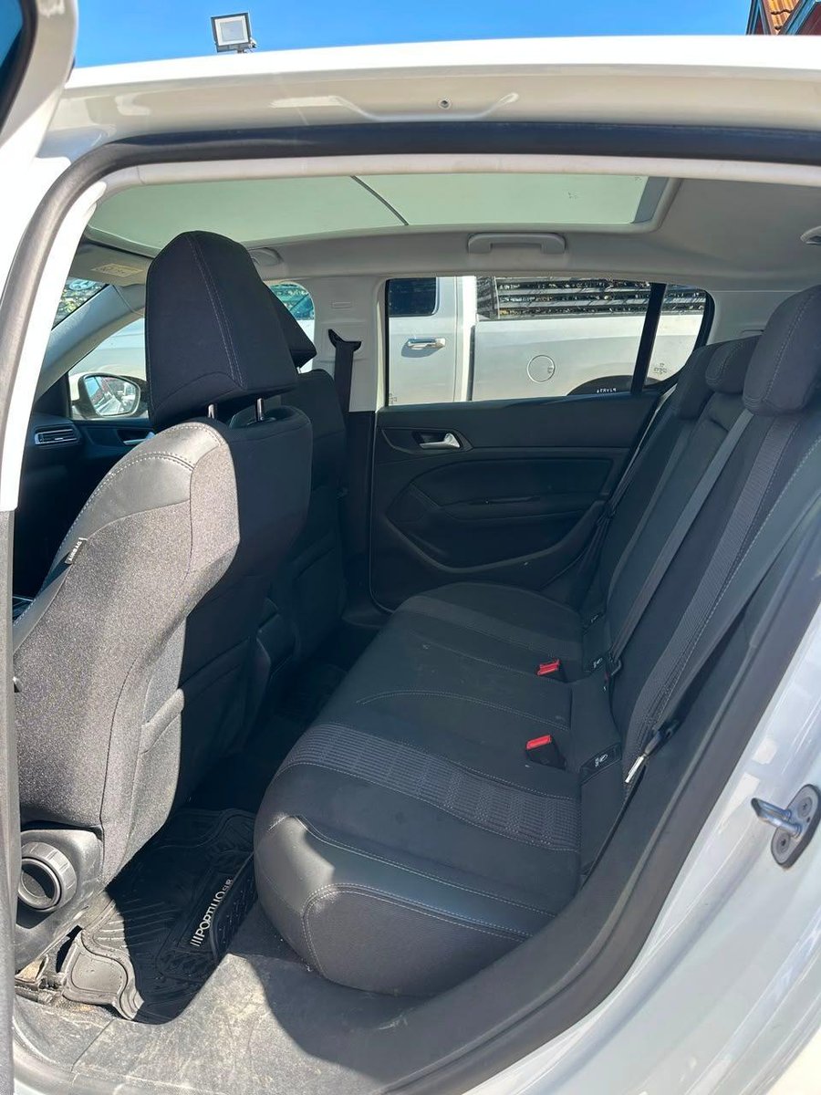 Peugeot 308 2021 - Imagen 9 de 19