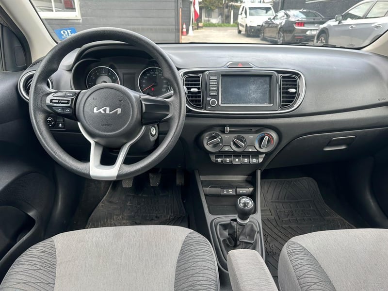 Kia SOLUTO 2024 - Imagen 8 de 19