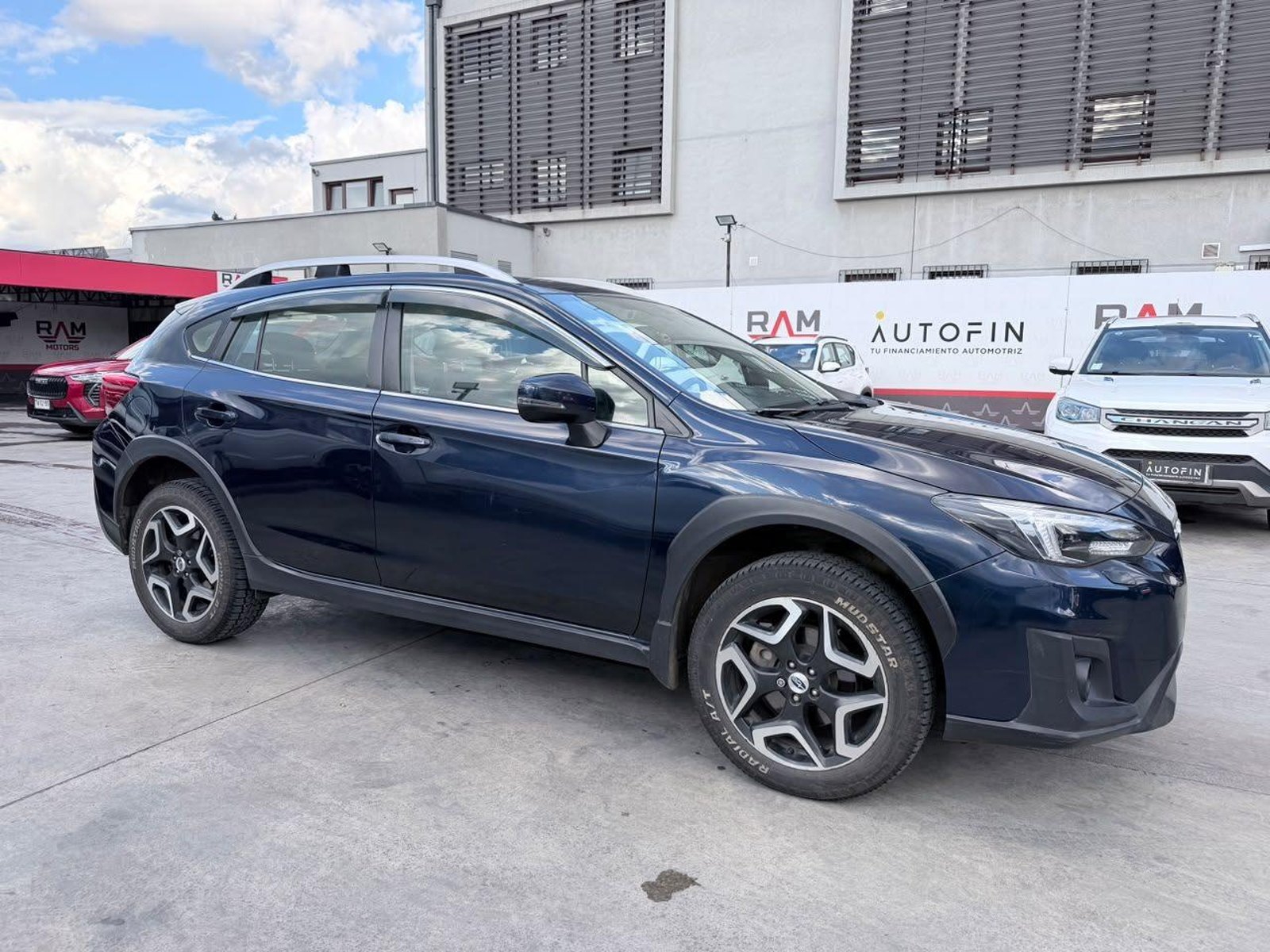 Subaru NEW XV AWD 2.0 2018 - Foto 3 de 19