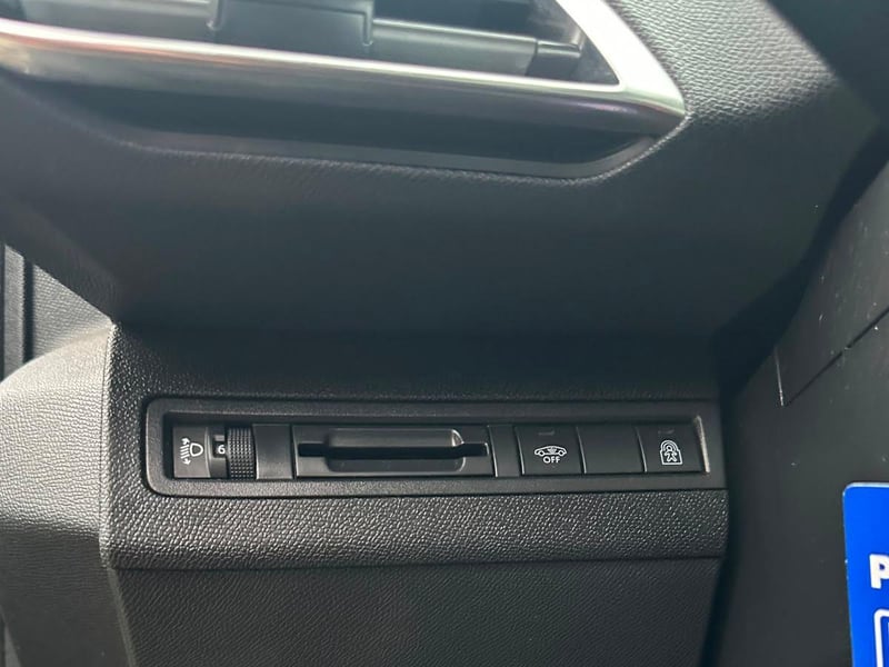 Peugeot 3008 2020 - Imagen 11 de 19