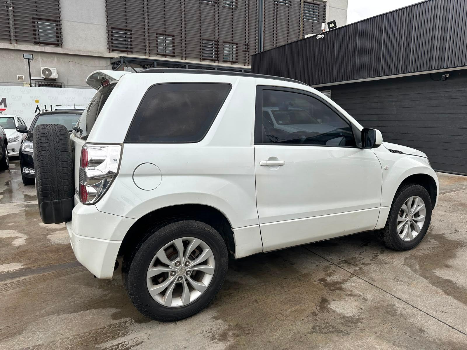 Suzuki GRAND VITARA GLX 4X4 2016 - Foto 4 de 15